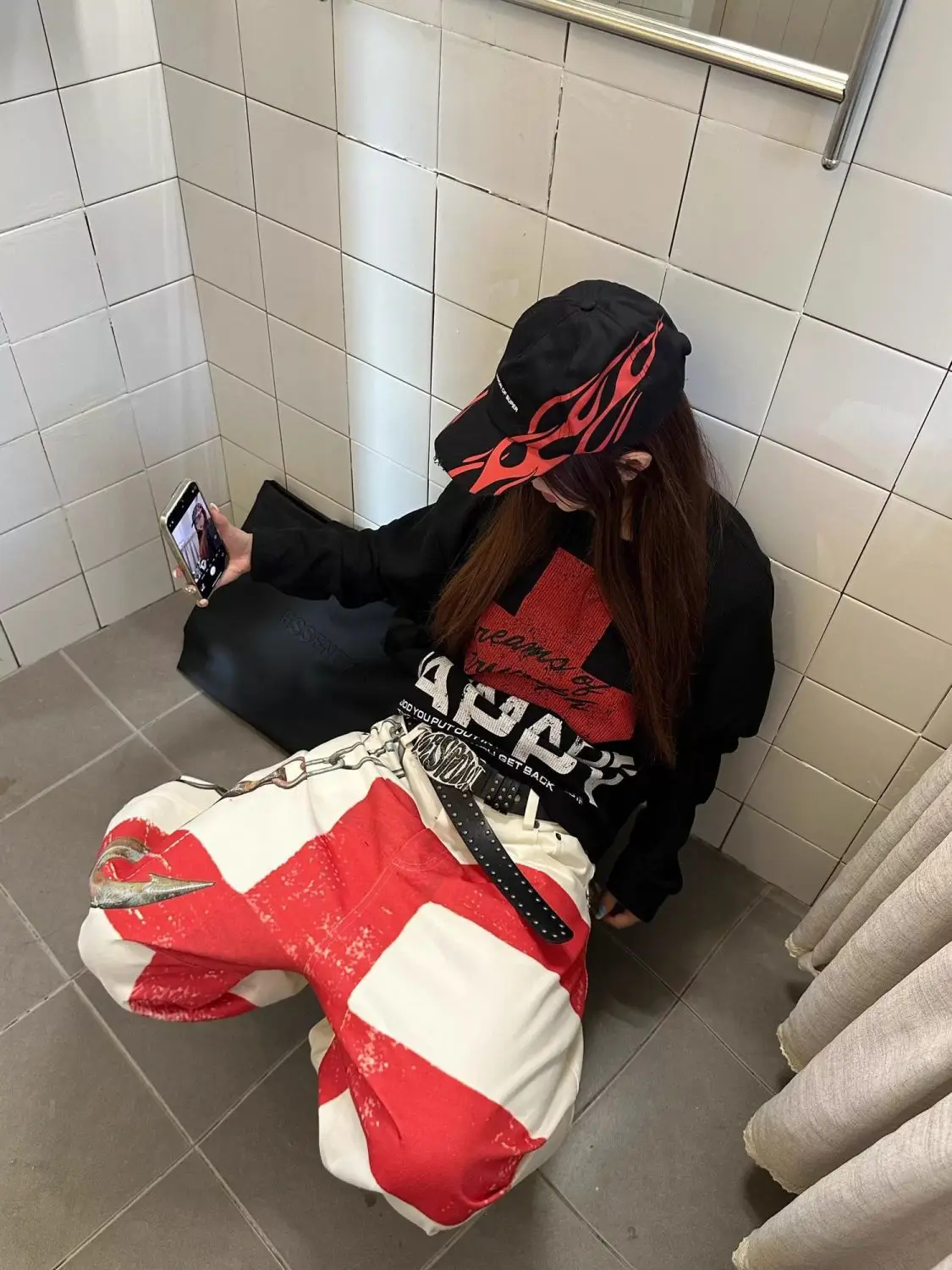 

Vintage American retro street long sleeved T-shirt for women's autumn new style distressed cross letter printed base shirt