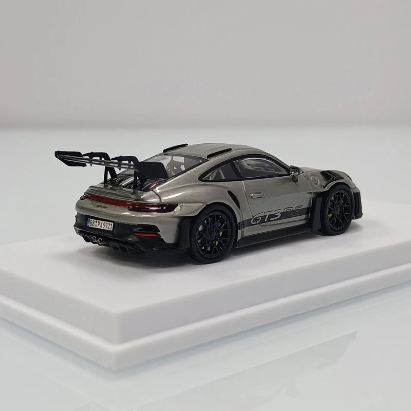 Diecast Original 1:64 Scale 911 GT3 RS 992 LMLF Sports Car Simulation Alloy Car Model Collectible Gift Toy Souvenir