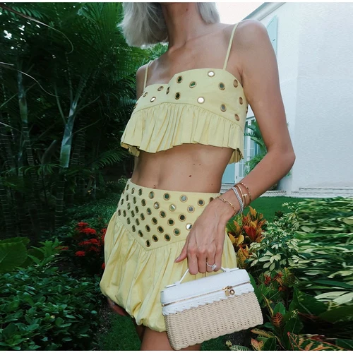 Imagen 2 del producto VEITCHE, traje de falda con tirantes plisados y huecos de Metal para mujer, chaleco Sexy sin mangas, minifalda de cintura alta, conjunto de vestido de vacaciones para mujer