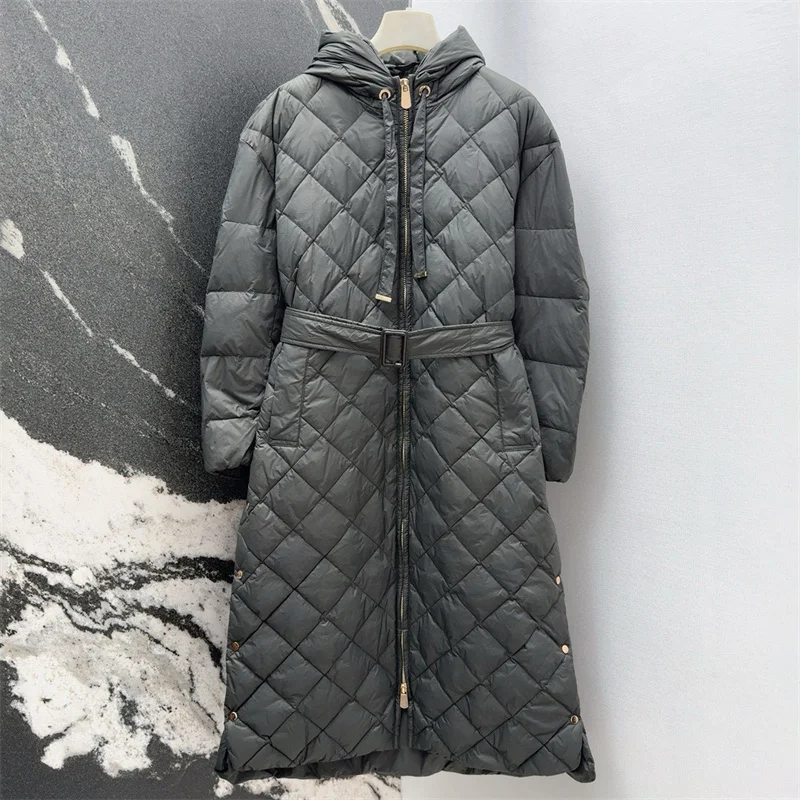 سترة شتوية نسائية 2025 حزام جديد بقصة ضيقة مع قلنسوة سترة بيضاء مملوءة بأسفل البط معاطف طويلة y2k سترة مبطنة #5