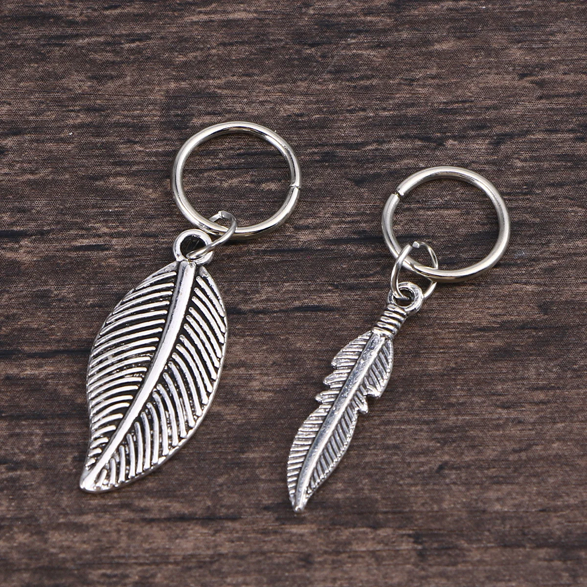 

45Pcs Metal Hair Pendant with Leaf Star Pattern Clip-on Hair Ring for Braids Decorative Hairstyle Wedding Party Use