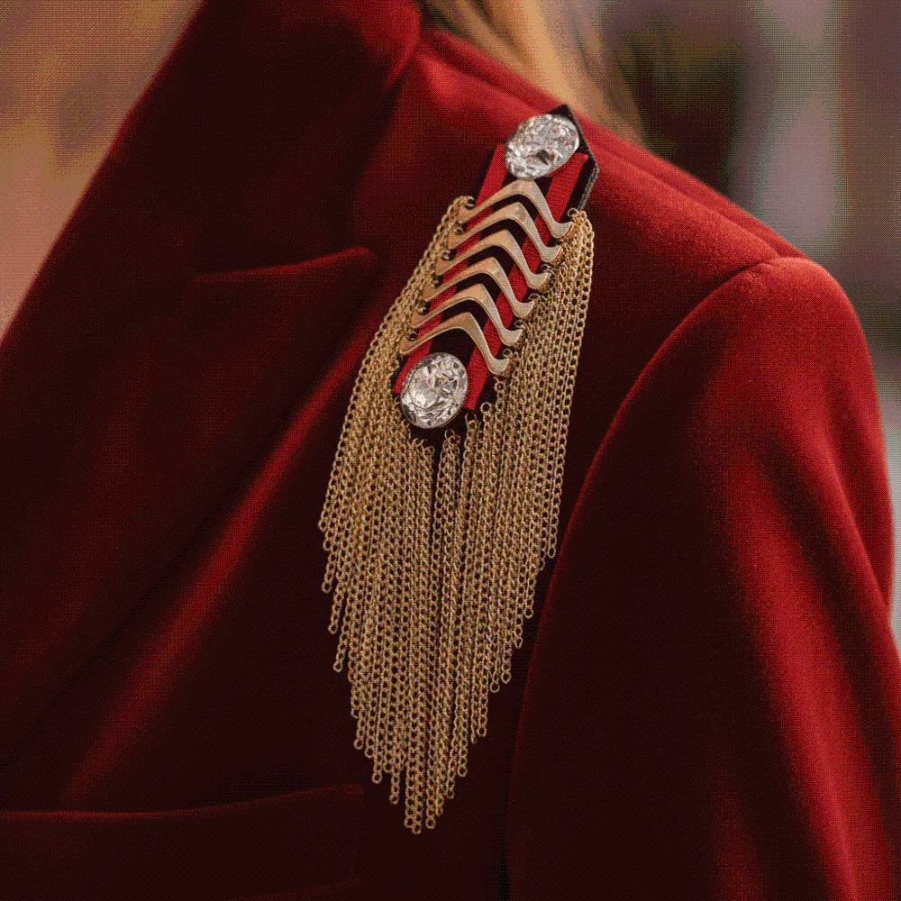 Metallic Fringe Epaulet Brooch Shiny Embroidered Shoulder Tassel Badge Detachable Handmade Metal Chain Pin Cosplay