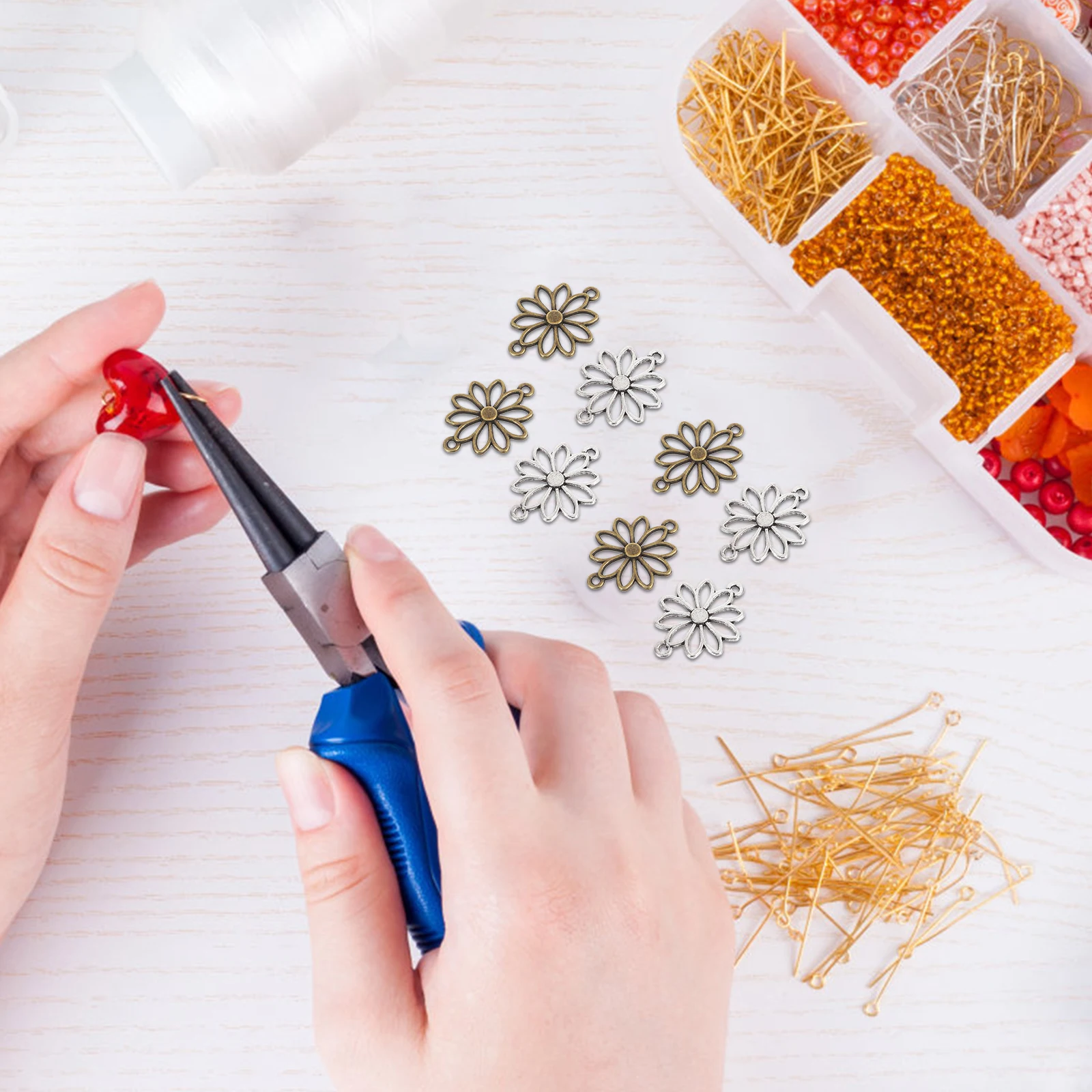 

60Pcs Alloy Daisy Flower Pendant Connectors Vintage Style Double-Hole Charms for Necklace Bracelet Earrings Keychain