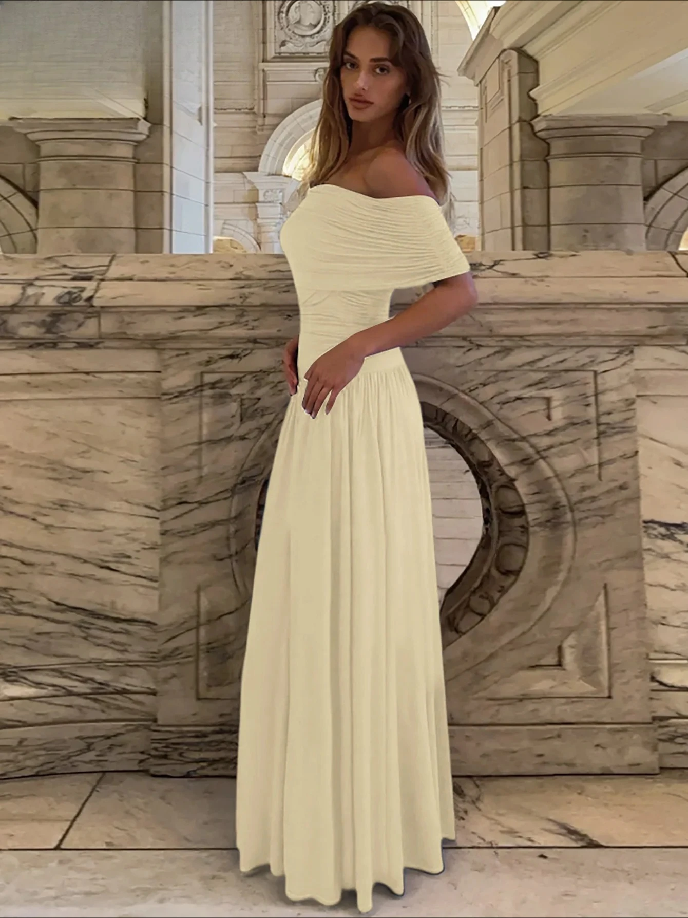 ชุดเดรสเรียบหรู เซ็กซี่ สง่างาม เหมาะสำหรับงานปาร์ตี้ คลับ งานพรอม เสื้อผ้าฤดูร้อน เปิดไหล่ ไร้แขน โชว์หลัง ทรงเข้ารูป จับจีบ