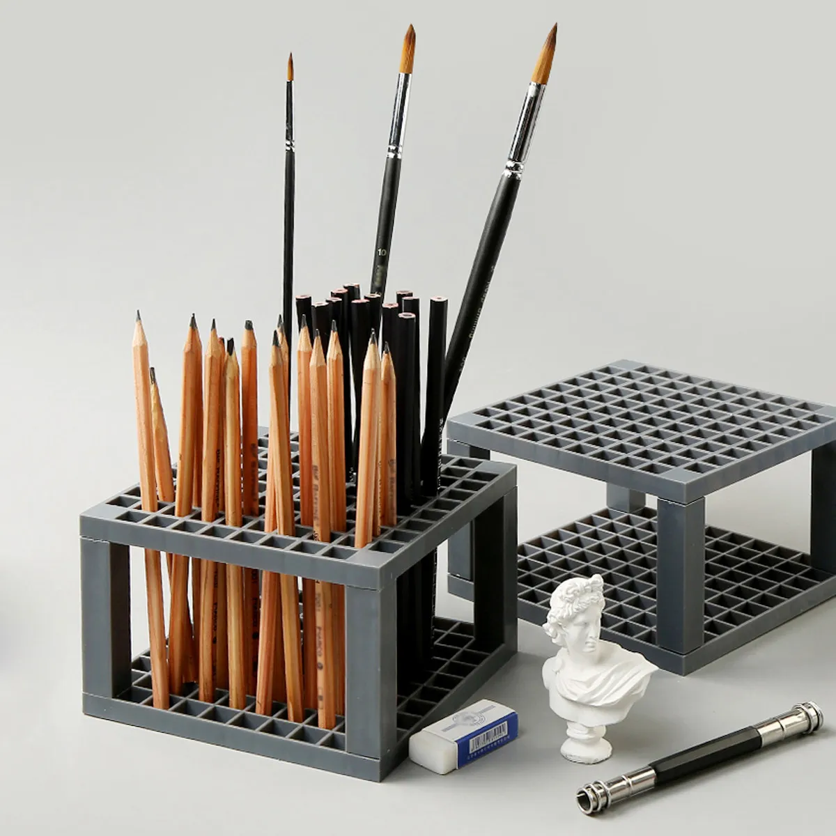 96-Hole Heavy-Duty Plastic Pencil Brush Holder Desktop Organizer for Artists Students Teachers Easy Assembly Washable Detachable