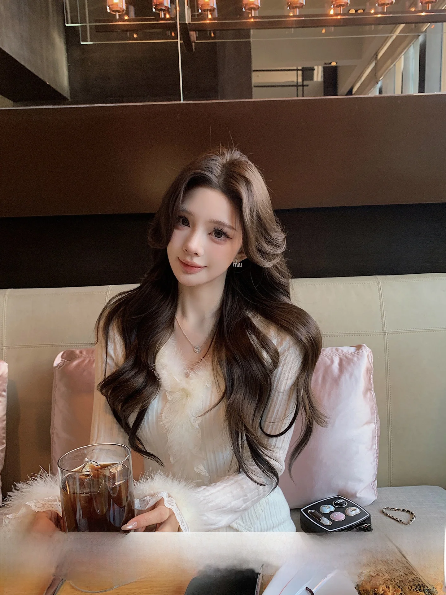 

Вязаный комплект из синели с кружевной отделкой, юбка А-силуэта с высокой талией, женский зимний повседневный модный комплект из двух предметов с коротким рукавом