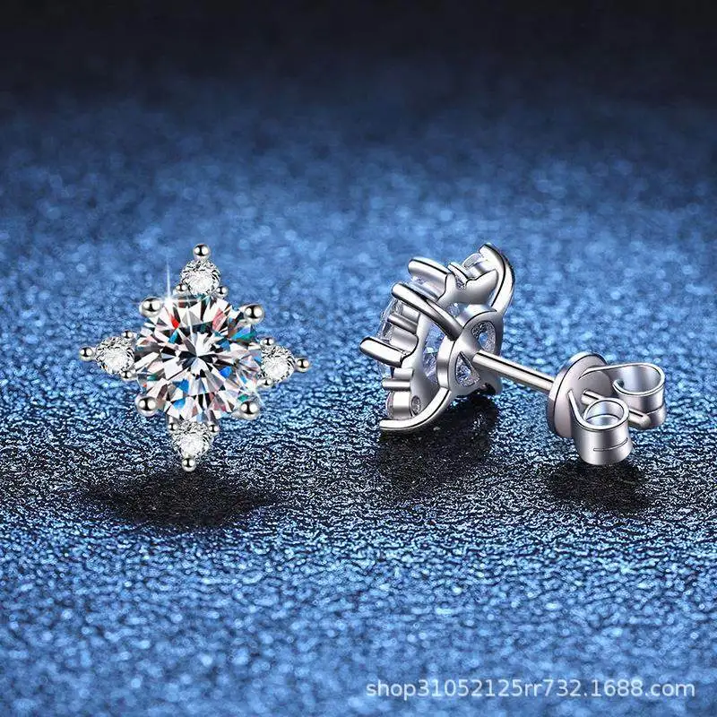 

S925 Sterling Silver Platinum Plated 4-Prong Star 1CTx2 D Color Moissanite Women’s Stud Earrings Valentine’s Gift