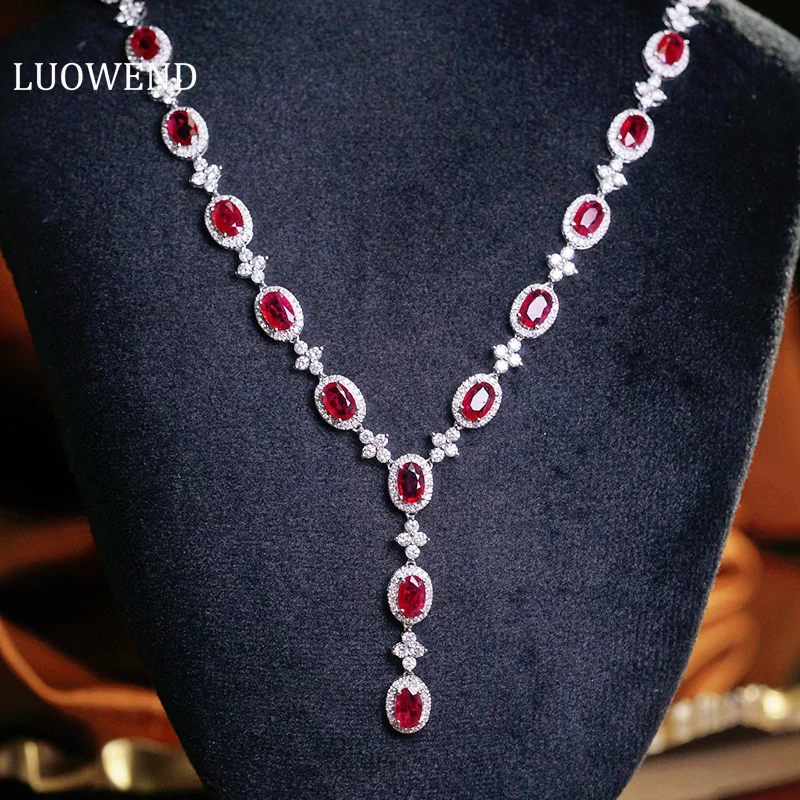 LUOWEND 100% 18K White Gold Necklace Shiny Elegant Style Luxury Diamond Jewelry Natural Ruby Necklace for Women Senior Banquet