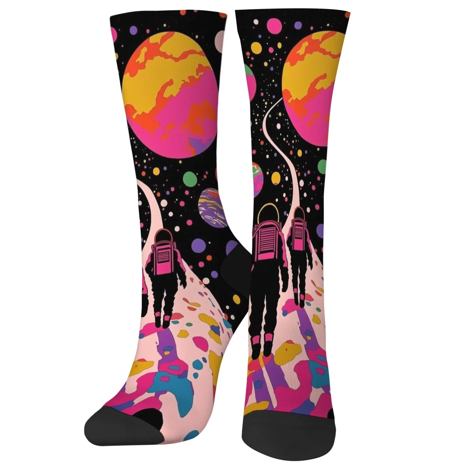 جوارب فنية ريترو الخيال العلمي - طاقم رائد الفضاء النابضة بالحياة بين النجوم وطباعة رائد الفضاء للفن - عشاق الفضاء العقل