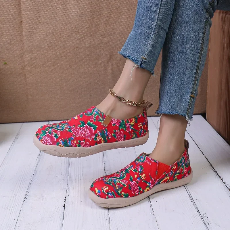 Primavera nuova scarpa vulcanizzata donna Slip-On Outdoor piatto antiscivolo scarpa Casual Trendy Color Matching Designer punta tonda Buty Damskie