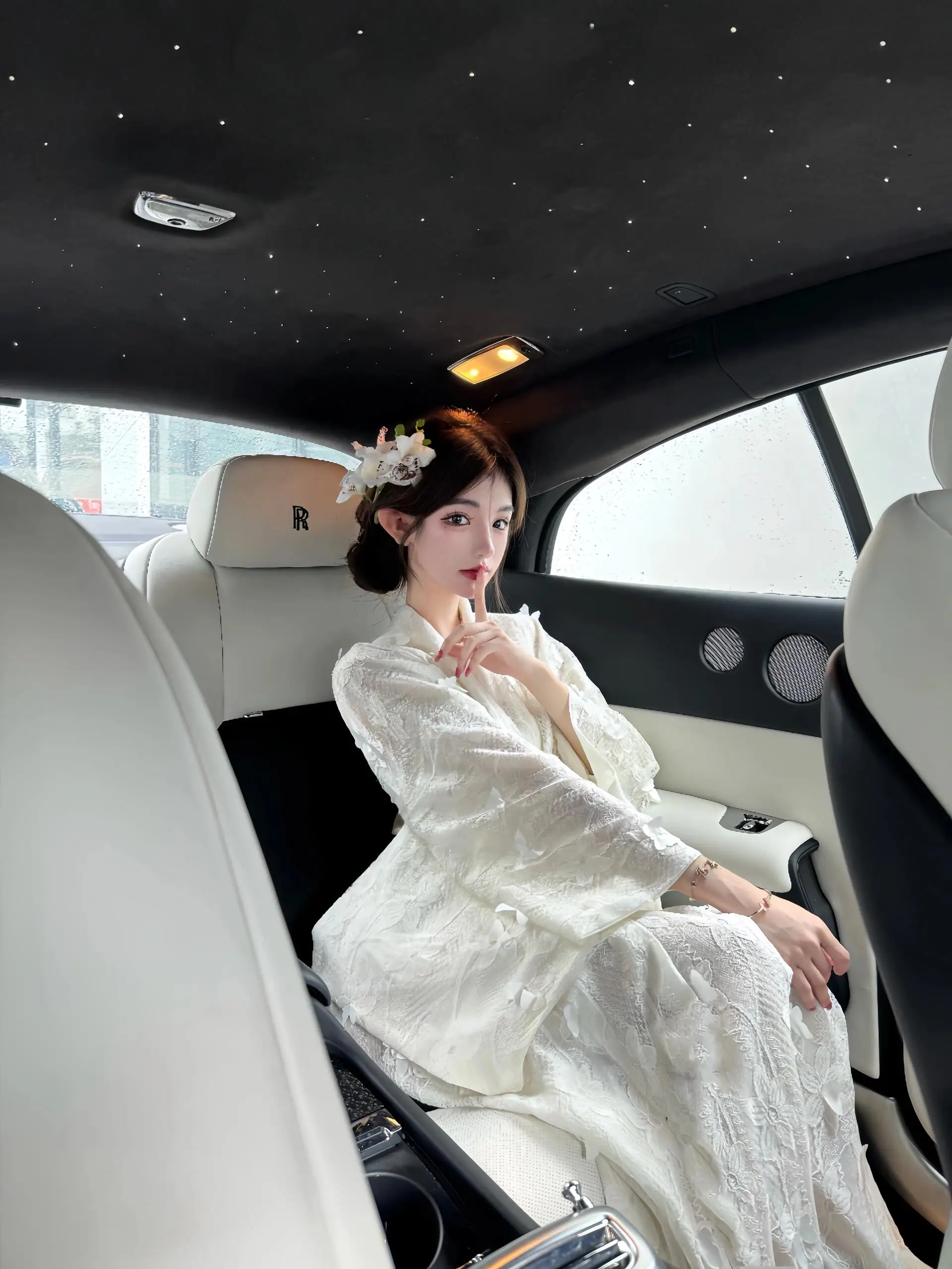 여성용 이너 라이너가 있는 이중 레이어 레이스 기모노 의상 loween Bla 갱스터 테마 로맨틱 젠틀 화이트