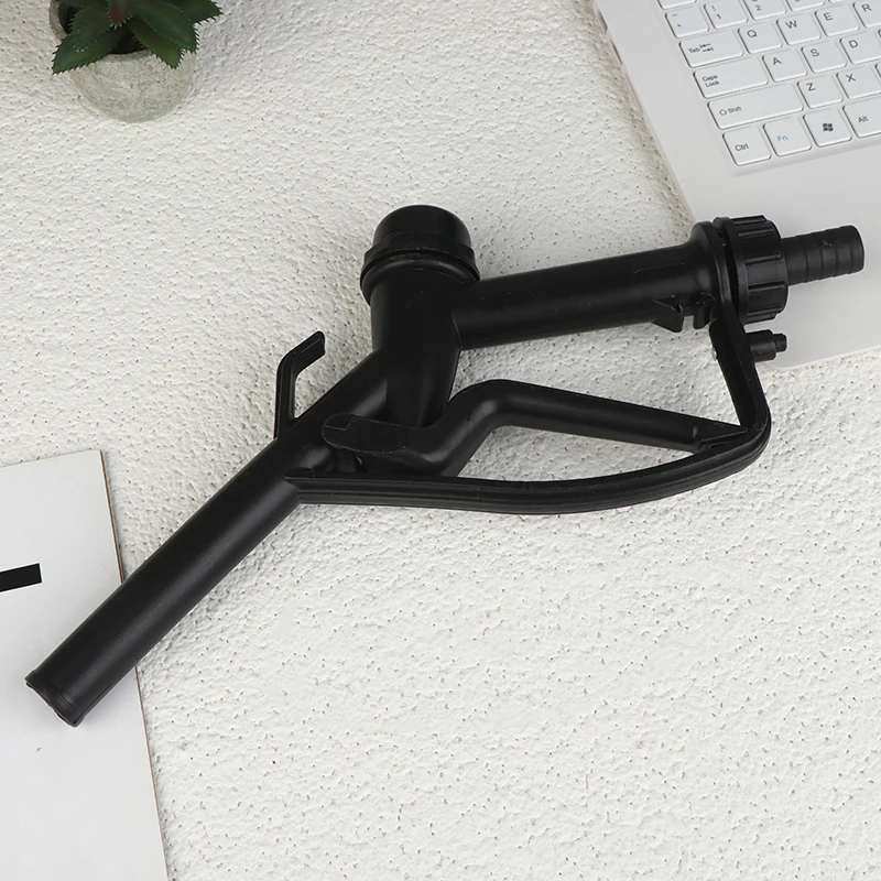 Plastic Manual Heavy Duty Fuel Nozzle With Hook 25mm / 20mm Nozzle Max Flow 45L/m Flowmeter Meters