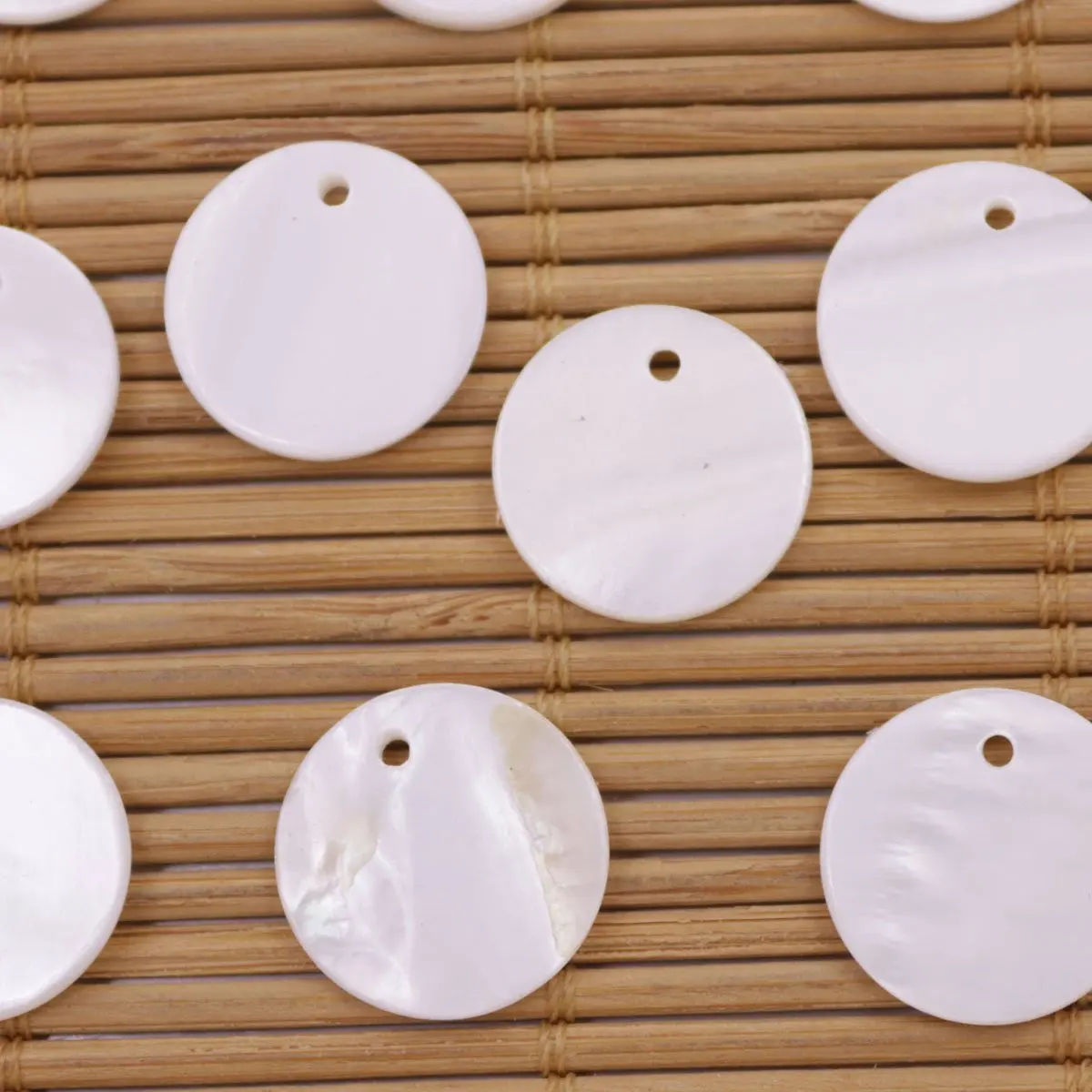 10pcs 10mm Natural Mother of Pearl DIY White Flat Disk Round Shell Top Hole