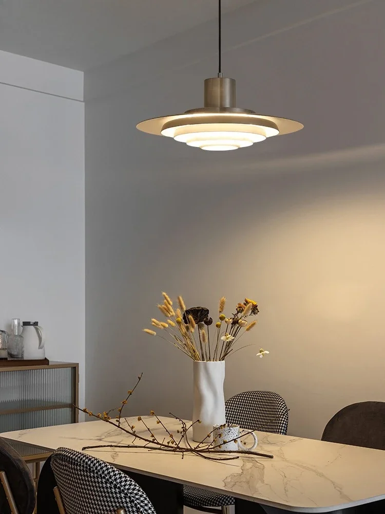 مطعم نورديك، ثريا حديثة وبسيطة، جزيرة بار القهوة، مصباح طاولة طعام لغرفة النوم