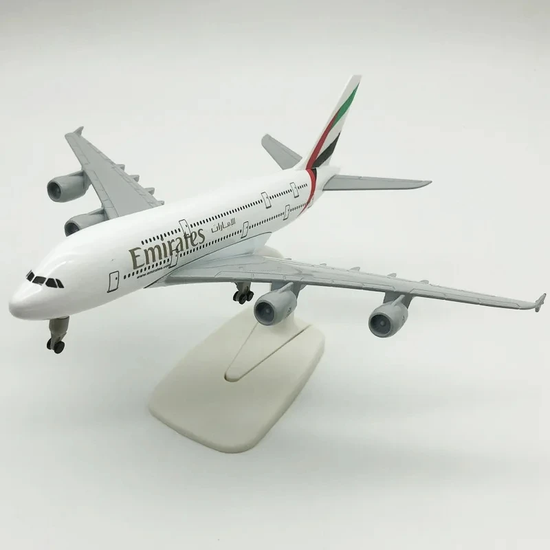 20Cm Vliegtuig Airbus Legering Vliegtuig Model Emiraten Airbus A380 Hars Vliegtuig Model Cadeau Voor Vrienden