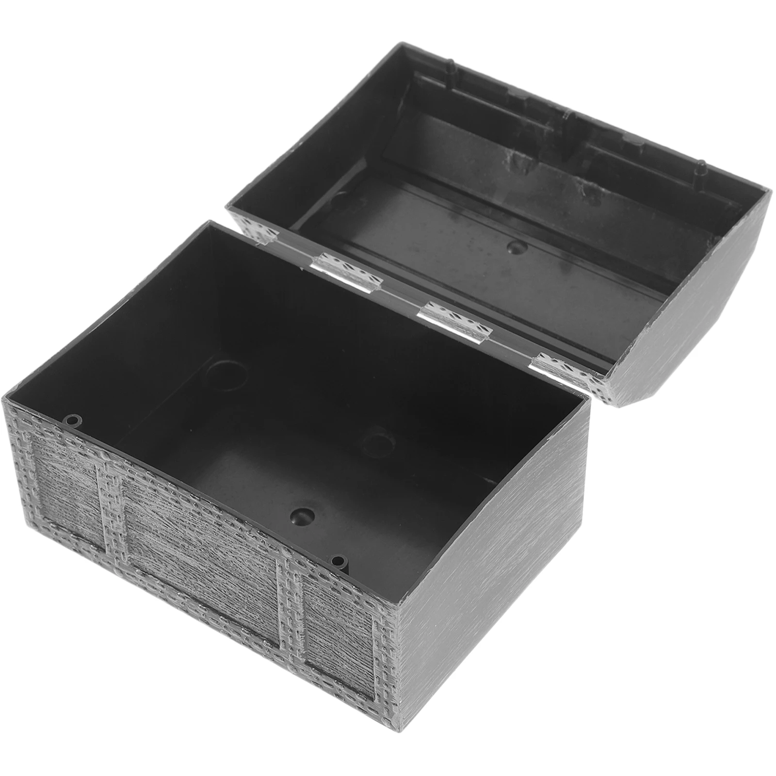 

1pcs Retro Treasure Chest Toys Miniature Pirate Shaped Ornaments Decorative Display Box Plastic Lightweight Compact Desk Storage