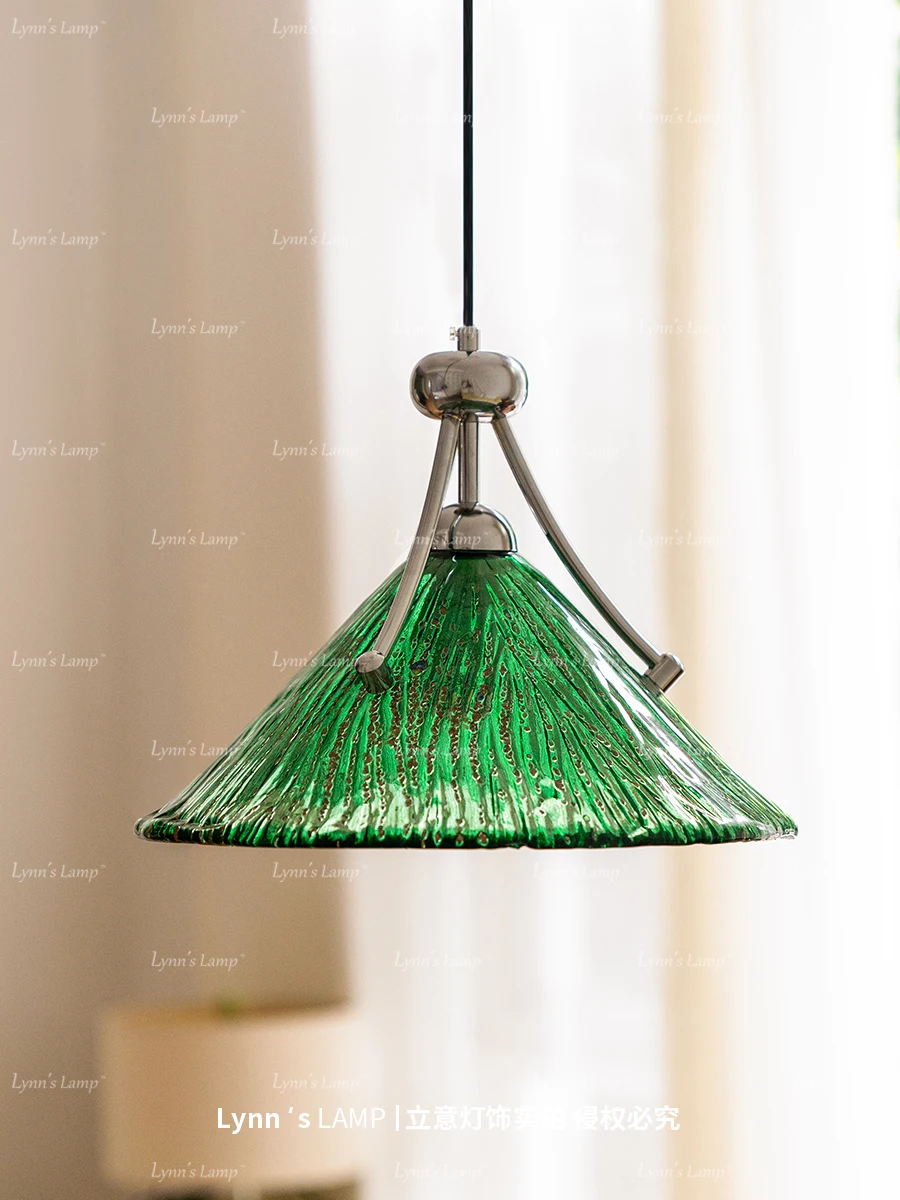 Antique style restaurant pendant light Bauhaus retro glass bedroom designer magnolia pendant light