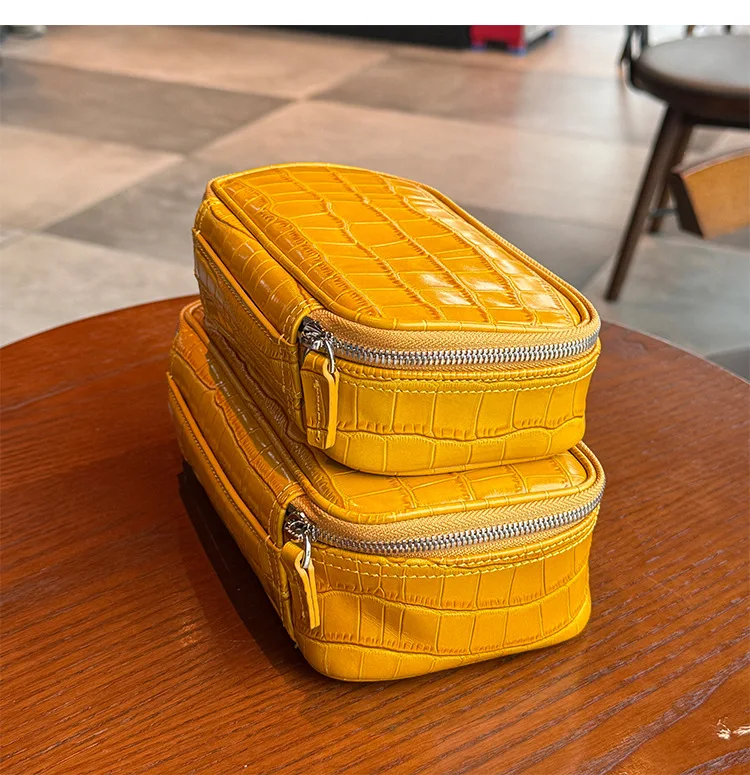 Genuine Leather Pattern First-layer Cowhide Makeup Bag, Travel Wash Bag, High-end Feeling, Large Capacity Portable Storage Toile