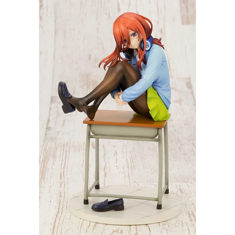Oryginalne figurki Anime 1/8 Nakano Miku Nakano Yotsuba zabawki figurki akcji Model kolekcjonerski ozdoby prezenty dla dzieci