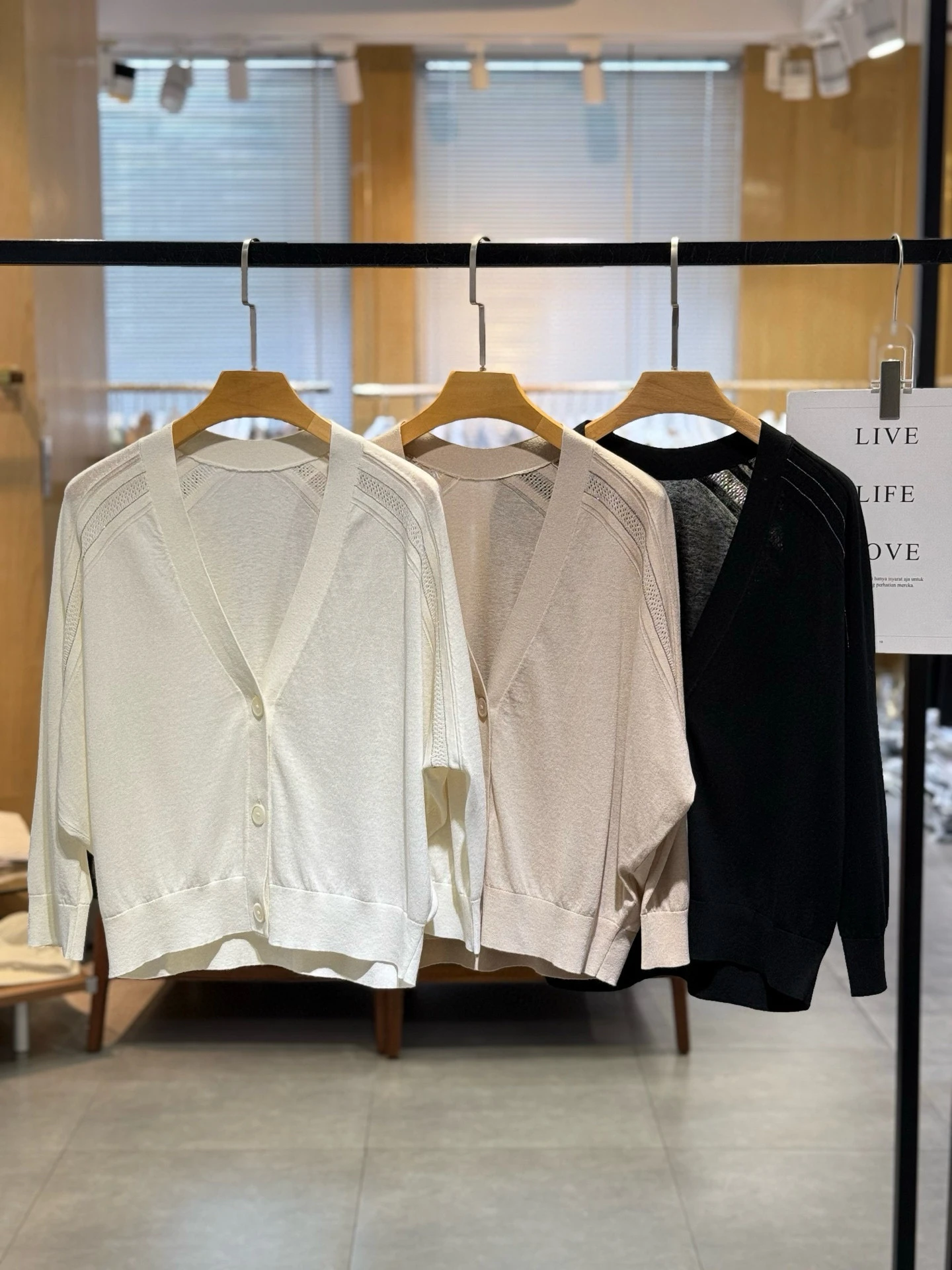 

Women's New V-neck Single-breasted Knitted Cardigan Jacket Loose Slim All-match Top