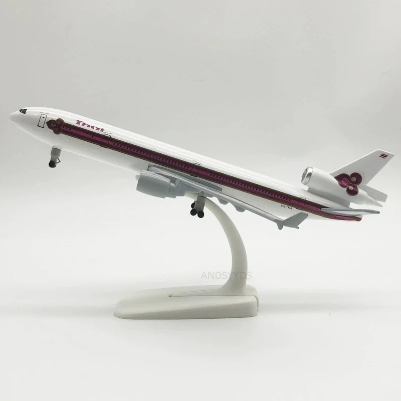 Aereo MD-11 Aereo in scala metallica Aereo giocattolo 20CM Scala Thai MD-11 Diecast Con giocattoli per bambini in miniatura Regalo raccolto da