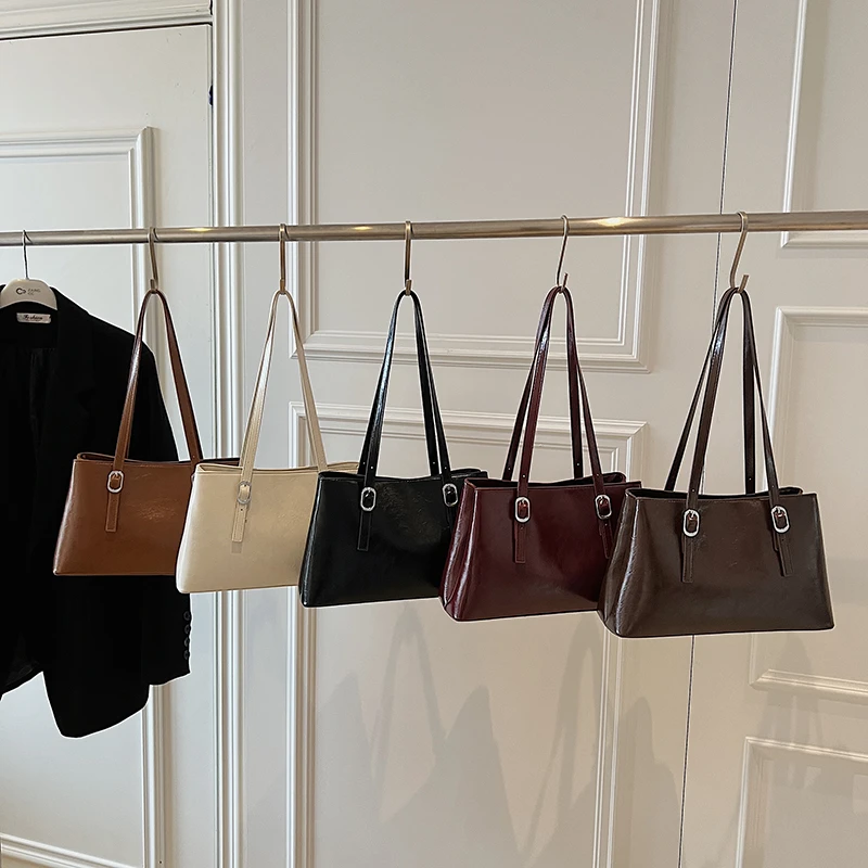 حقيبة يد فاخرة ذات سعة كبيرة للنساء 2025 اتجاهات العلامة التجارية بولي Leather حقيبة تسوق كتف جلدية أسود بني كيس رئيسي