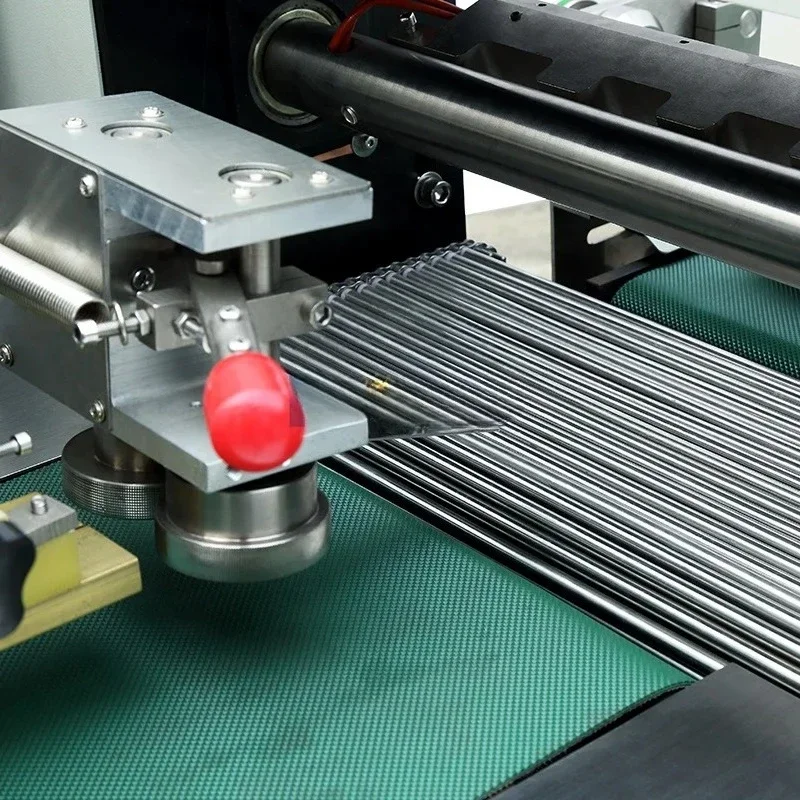 Horizontal Pillow Packing Machine Vegetables Chocolate Bar Candy Snack Biscuits Spoon Spare Parts Pillow Packing Sealing Machine