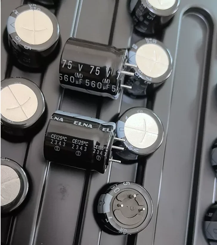 20pcs/lot Original Japanese ELNA 75V 560UF 18*20 aluminum electrolytic capacitor three pin car standard three pin free shipping
