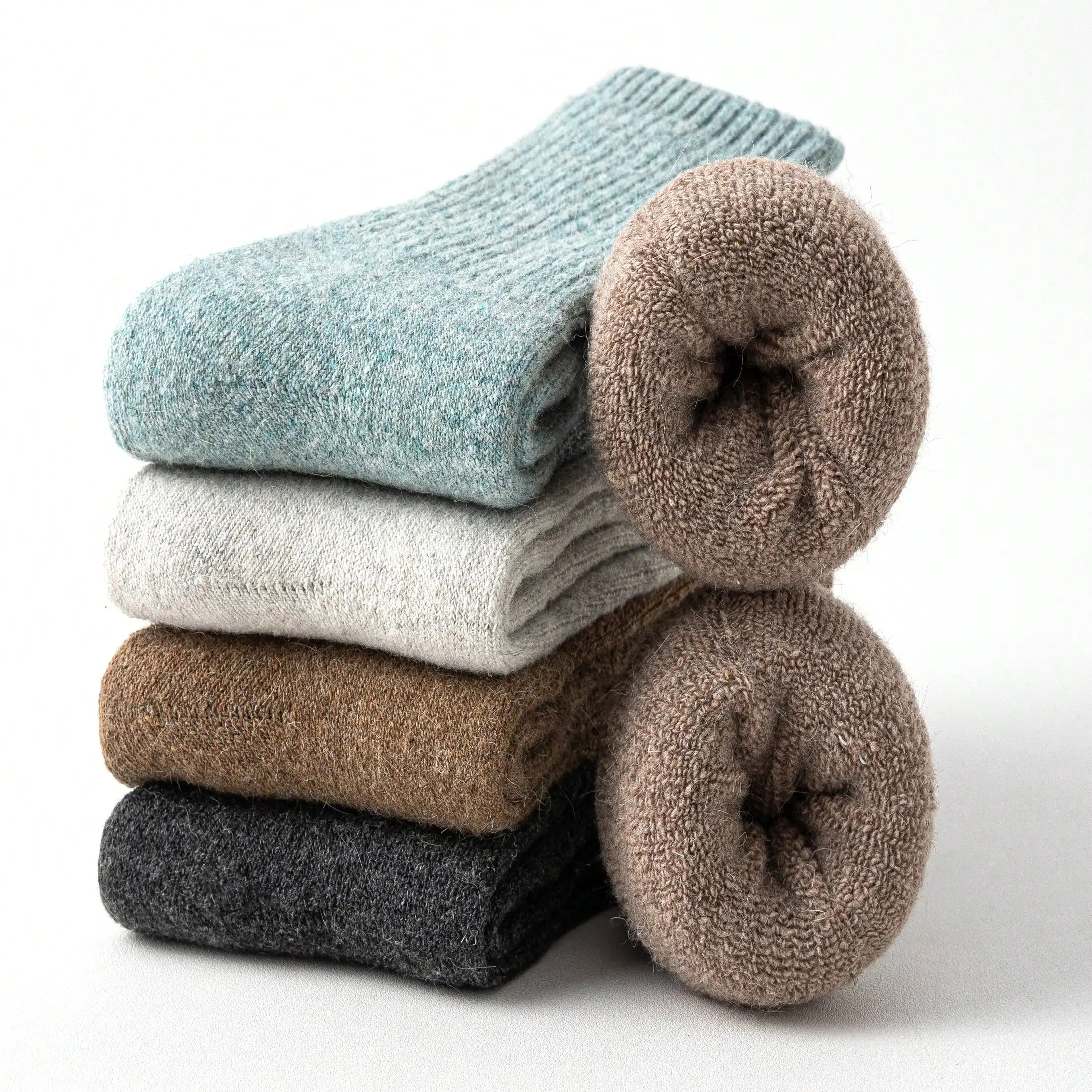 

5 Pairs Hiking Socks Women's And Men's Merino Wool Warm Socks For Autumn And Winter Thick Warmth, Comfortable