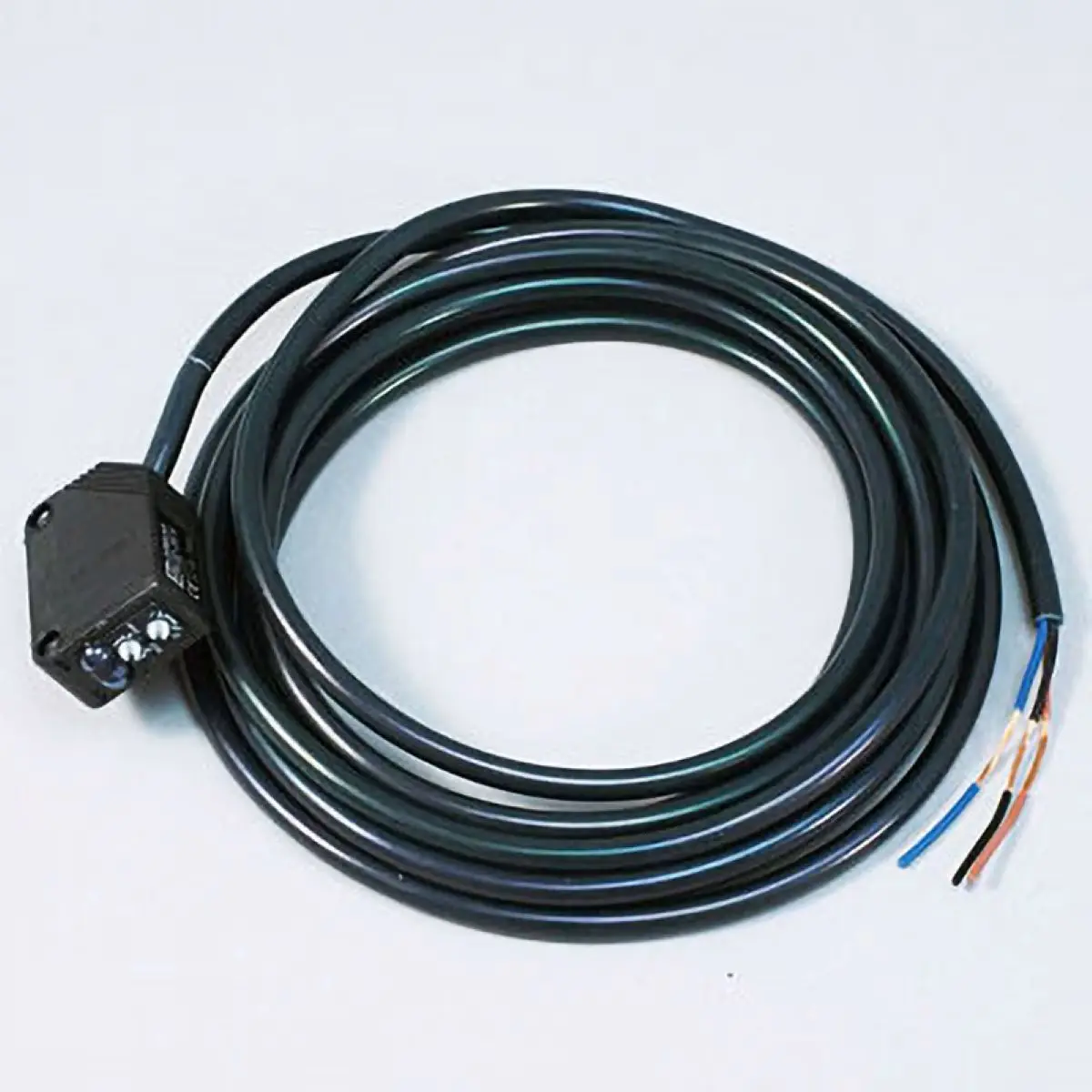 

Фотоэлектрический датчик E3Z-D61K 2M BY OMS E3Z 9503M