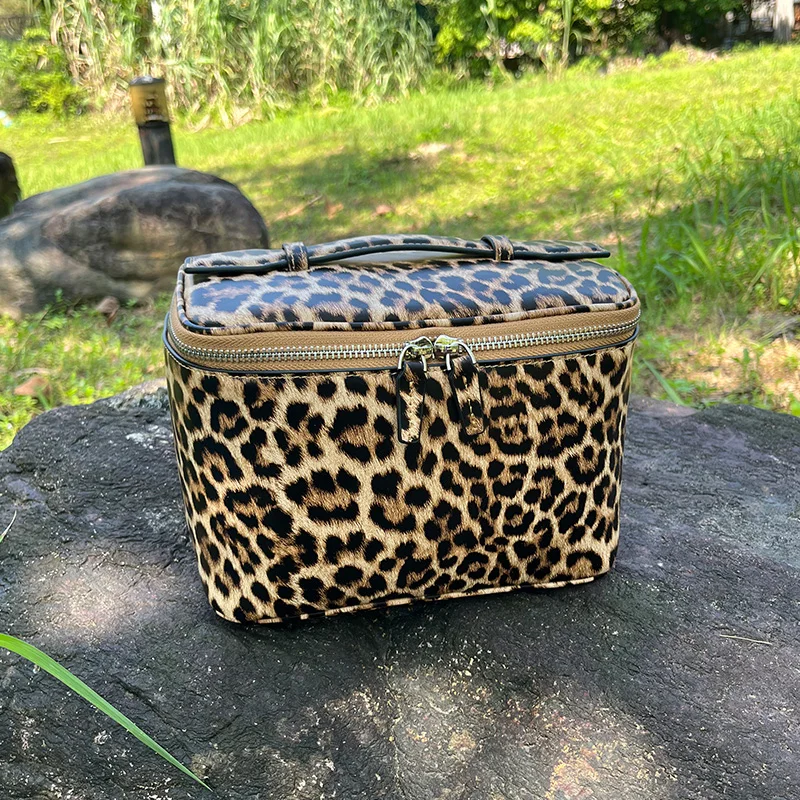 Fashion Leopard Print Pattern Makeup Bag High Quality Street Travel Large Capacity Storage Handbag Genuine Leather Cosmetic Bag
