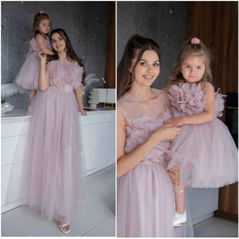 nuovo-design-abito-coordinato-mamma-e-figlia-rosa-antico-linea-a-con-applicazioni-e-pieghe-per-servizio-fotografico-e-festa-di-1°-compleanno