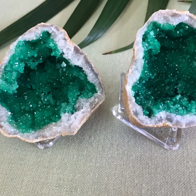 1PC Green Druzy Quartz Geode - Cave with Quartz Center, Specimen for Home/Office Decor, Stone Gift Valentine's/Xmas/Holidays