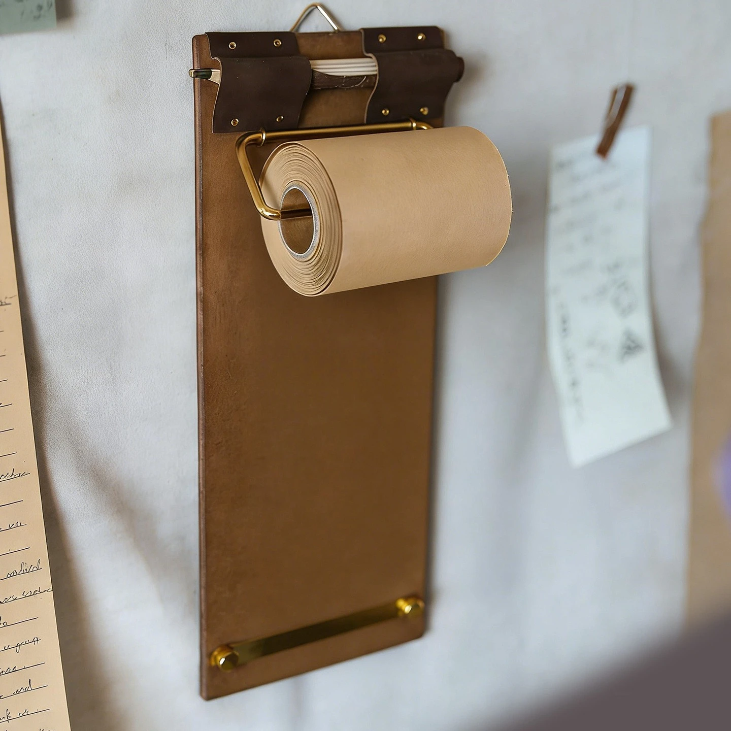 Vintage-style sticky note book, kraft paper refrigerator magnetic wall hanging creative office hand-drawing