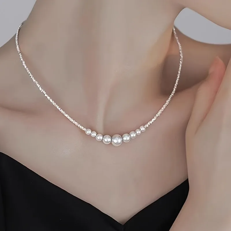 A Simple Imitation Pearl Necklace Elegant and Exquisite Women Necklace Is The Perfect Choice for Banquets and Party Events Gift
