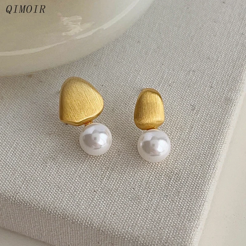 Asymmetric Brushed Metal Imitation Pearl Post Earrings For Women Fashion Jewelry Elegant Daily Accessories Wholesale Gifts C1709