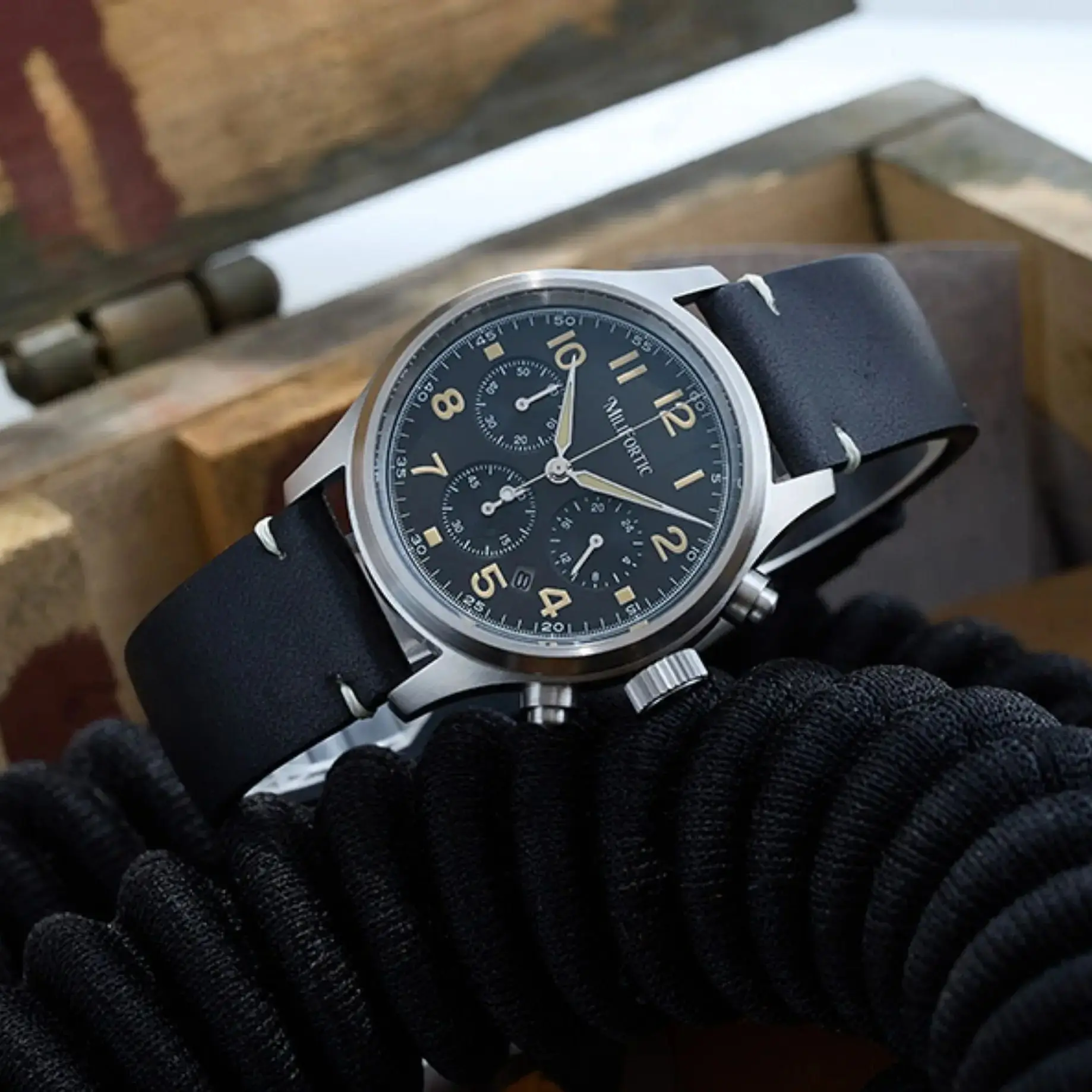 Milifortic Heren Chronograaf Horloge Aviator 39mm Solar Quartz Horloge Saffierspiegel 10ATM Waterdicht VS75