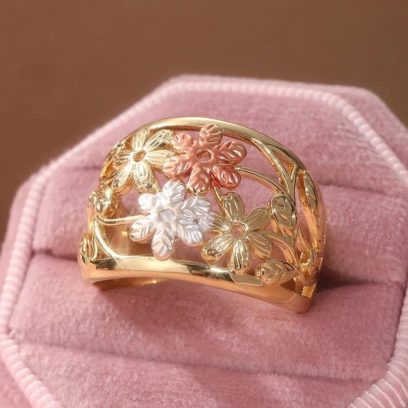 Modischer Zweifarbiger Ring mit Ausgeschnittenem Blumenmuster für Damen, Exquisiter Eleganter Ring für Party und Bankett, Trendiger Schmuck-Accessoire