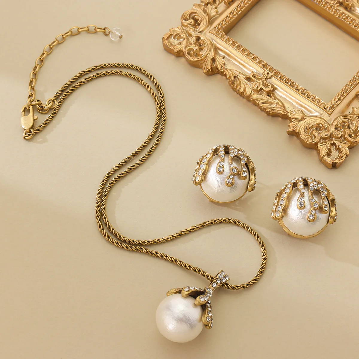 pendant personalized chocker chain pearl necklace ear stud for women