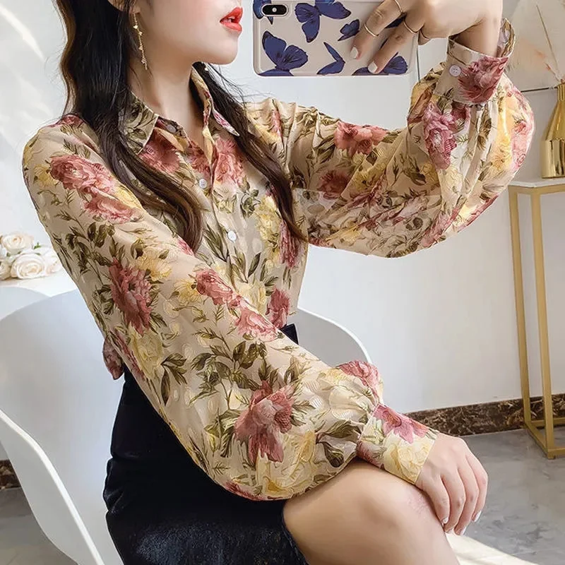 Long Sleeved Casual ShirtS For Women Spring/Summer New Loose Floral Top For Women Sunscreen Shirt Chiffon Lantern Sleeve Tops