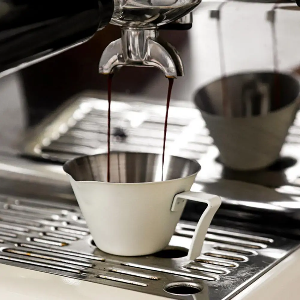 Copo de café de aço inoxidável conjunto de copo de medição de café expresso de aço inoxidável com alça curvada bico em forma de v para café expresso