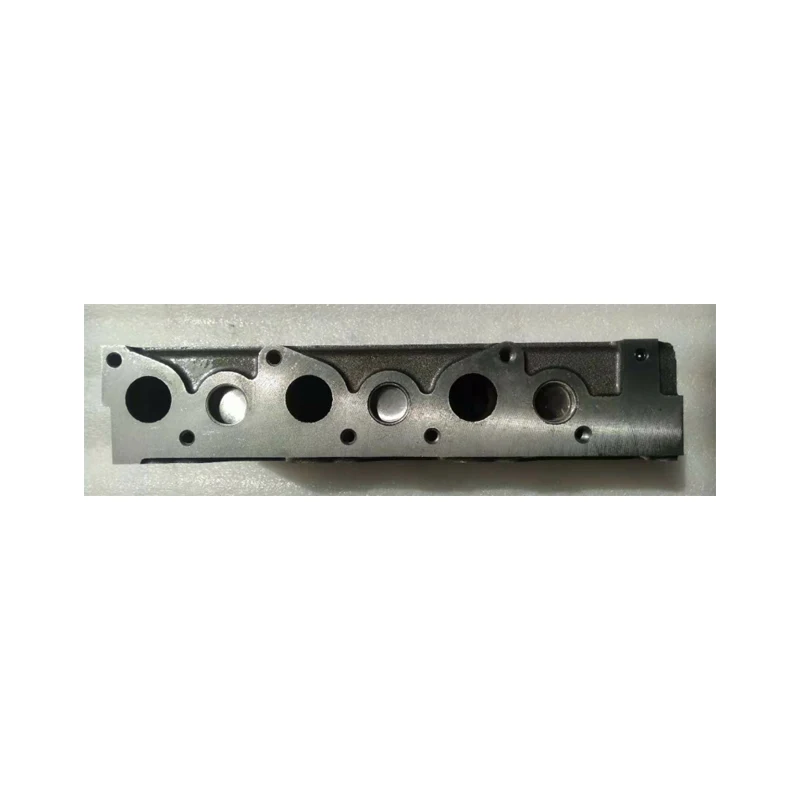 D1703 harvester spare diesel engine parts cylinder head