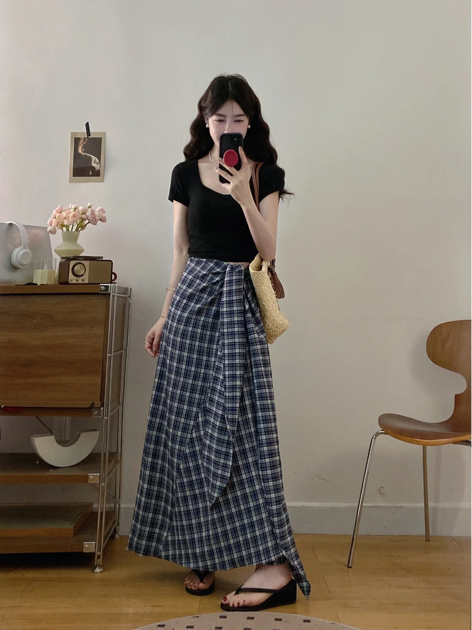 

plus Size Summer New Style U-Neck Conceal Meat Slim Checkered Midi Skirt Versatile Base Layer Top for Plump Women