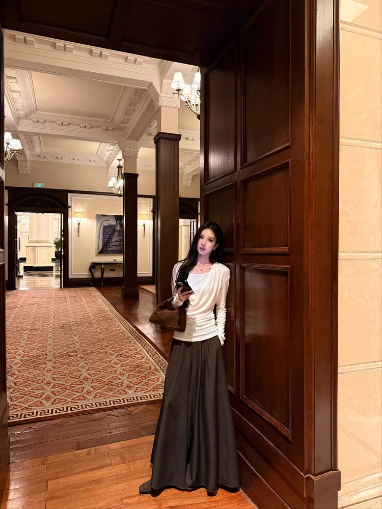 

Early Autumn Long Sve T-irt Women's Waist Cinched Boat Ne Top Casual Sle Faionable New 2025 Ladies' Tee