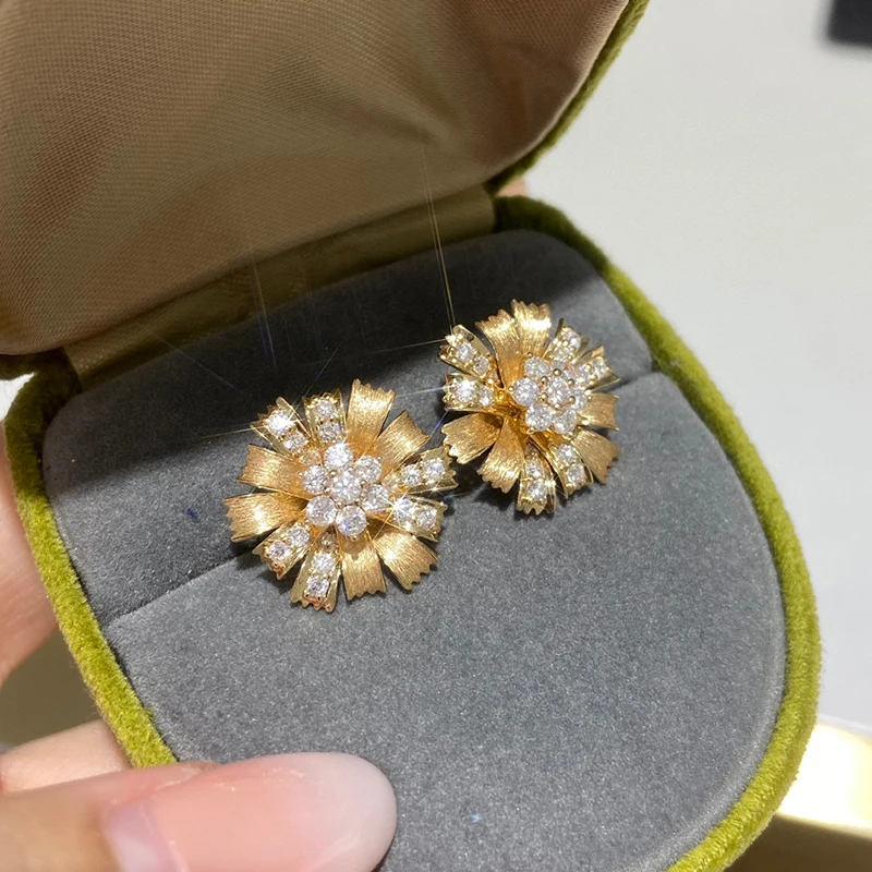 Aazuo Fashion 18K Yellow Gold Real Natrual Diamonds 0.96ct Little Daisy Flower Stud Earrings Gifted For Women Senior Banquet