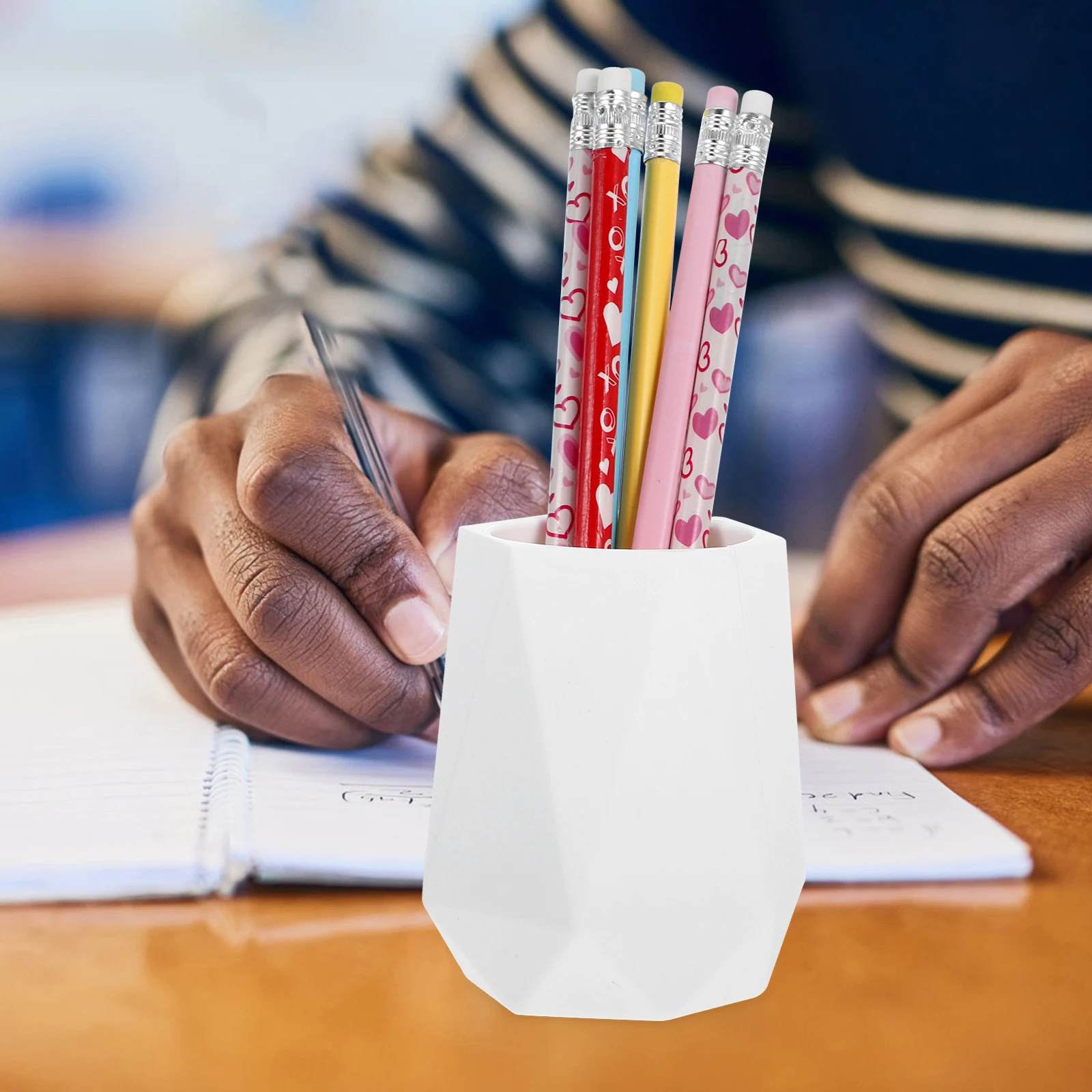 

Silicone Pen Cup Geometric Shape Desk Organizer Stationery Storage Modern Makeup Brush Holder Vase Home Office School Accessory