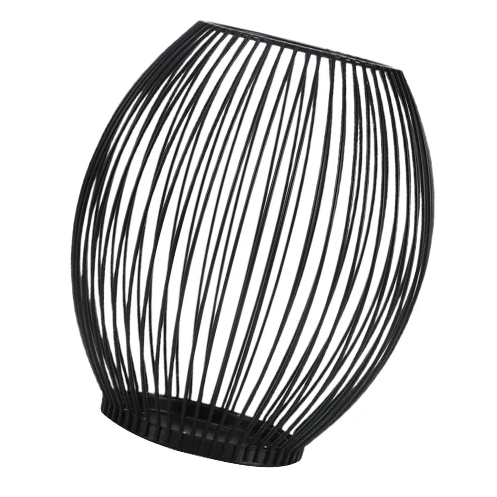 

1Pcs Black Iron Art Lantern Holder Vintage Style Metal Candlestick for Romantic Home Party Decoration Warm Ambiance
