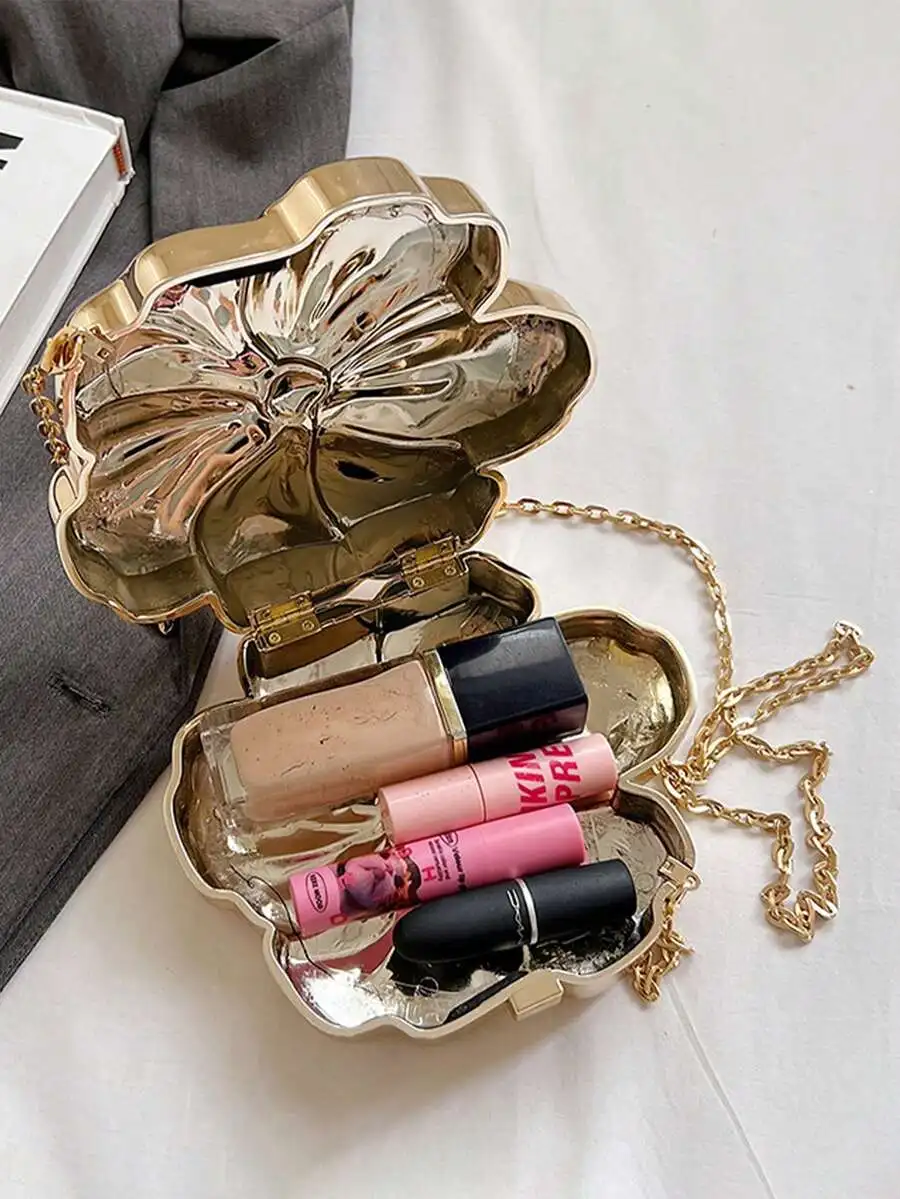 Metallic Flower-Shaped Mini Clutch With Chain Strap For Evening Party Travel And Cosmetic Storage