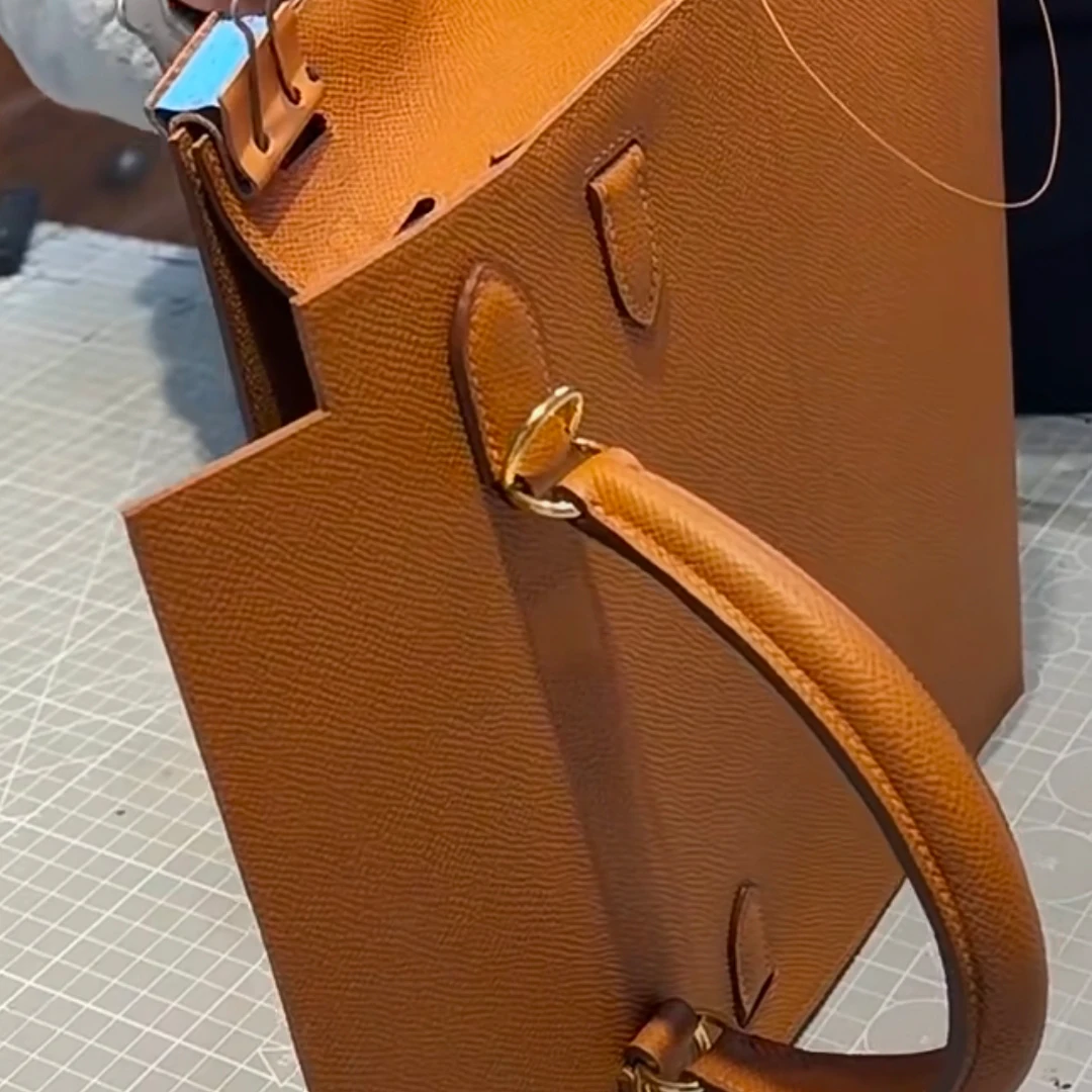 2025 حقيبة يد الموضة جلد البقر الحقيقي حقيبة كروسبودي السيدات حقائب كتف حقائب اليد للنساء سعة كبيرة حمل الحقائب