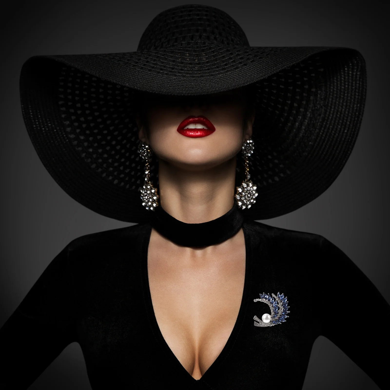 1 قطعة بروش شكل للنساء سبيكة كريستال التلبيب دبوس الملابس الحساسة وشاح سبيكة بروش الصدار الإكسسوارات